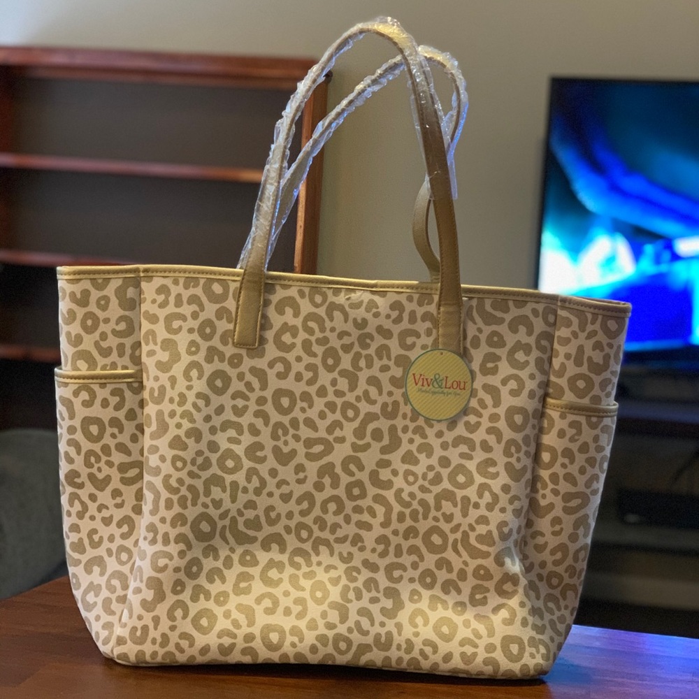 Cheetah tote never used